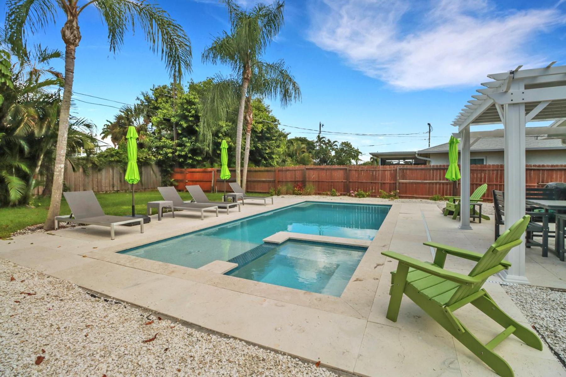Little Beach House W/ Pool&Spa - 5 Minutes To Vanderbilt Beach North North Naples Exterior foto