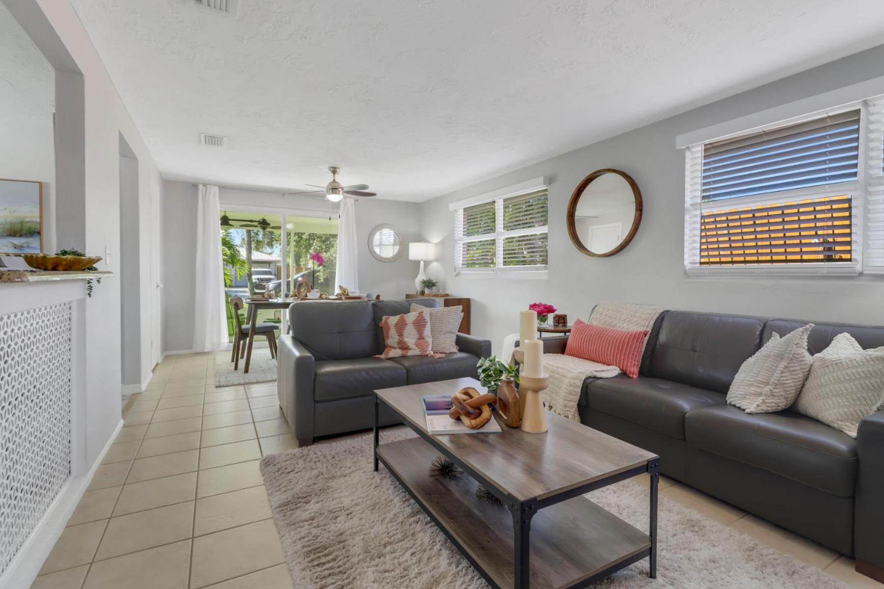 Little Beach House W/ Pool&Spa - 5 Minutes To Vanderbilt Beach North North Naples Exterior foto