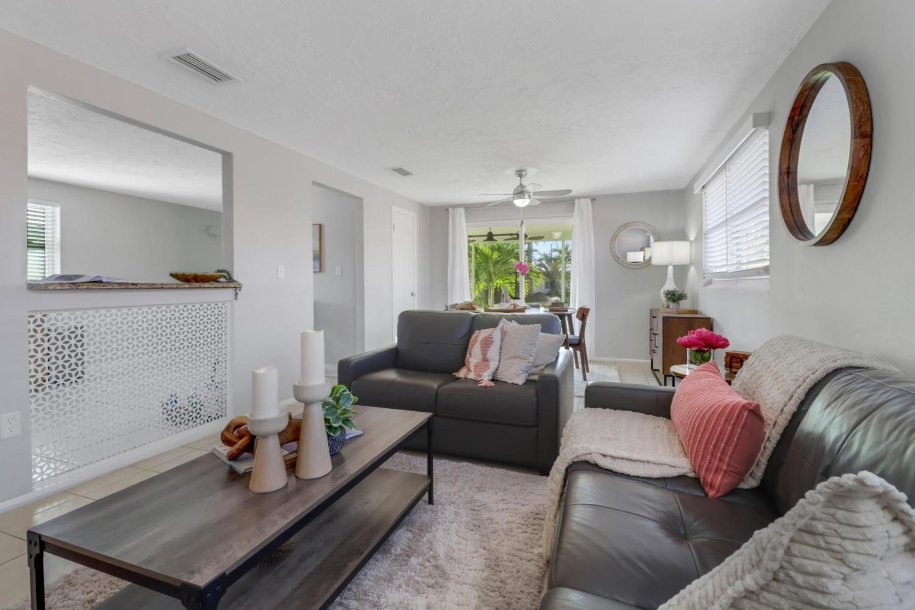 Little Beach House W/ Pool&Spa - 5 Minutes To Vanderbilt Beach North North Naples Exterior foto